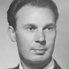 Юрий Леонидов
