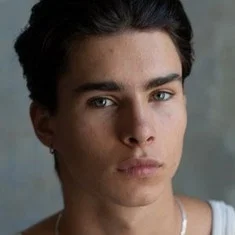 Loris Sichrovsky