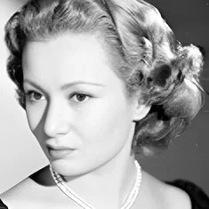 Alicia Ravel