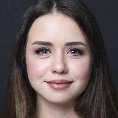 Yağmur Ün