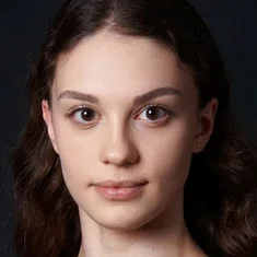 Nisan Dökmeci