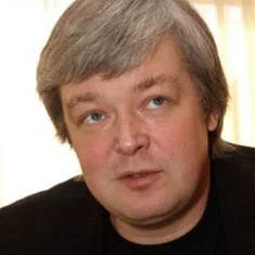 Александр Стриженов