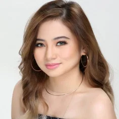 Ella Cruz