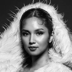 Roxanne Barcelo
