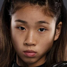 Victoria Lee