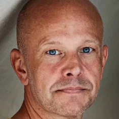 Fredrik Hallgren