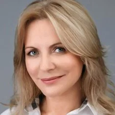 Лариса Саванкова