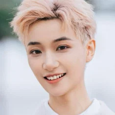 Duan Jingyi