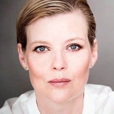 Lucy Akhurst