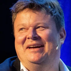 Sjur Hjeltnes