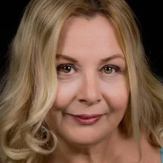 Esin Karakaya