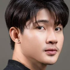 Hengly Kim