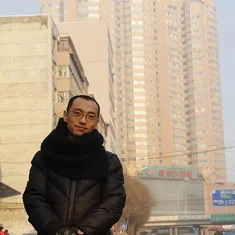 李国新