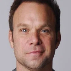 Norbert Leo Butz