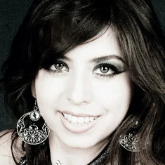 Lili Nahid