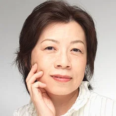Ritsuko Okusa