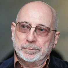 Юрий Мамин
