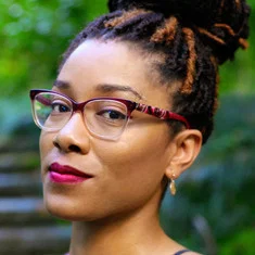 Tracy Deonn