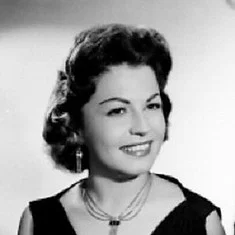 Mary López