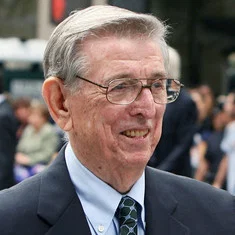 Lou Carnesecca