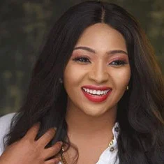 Lilian Esoro