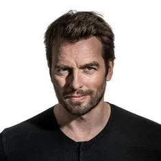 Christopher Wollter