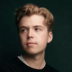 Evan Roe