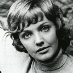 Julia Sooster