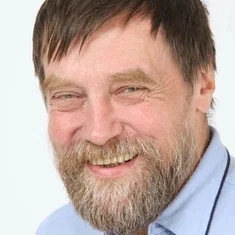 Юрий Веялис