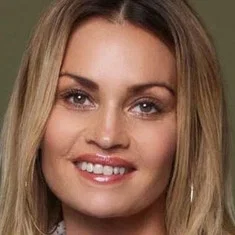 Mai-Britt Catrine Holsbøl