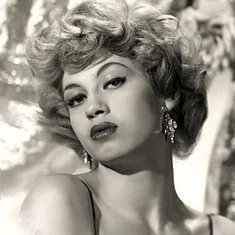 Lily Ayers