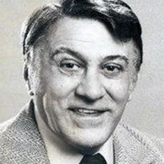 Steve Condos