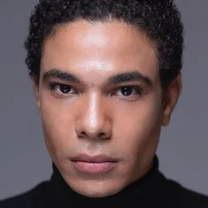 César Domínguez