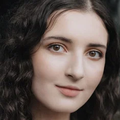 Naomi Delvin