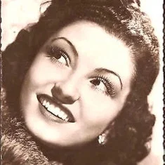 Nita Raya