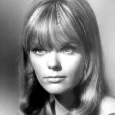 Nina Wayne