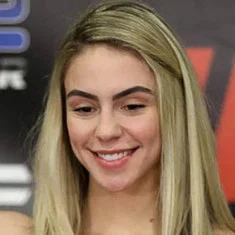 Nicolle Caliari