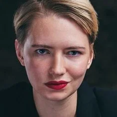 Zoë Valks