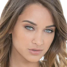 Uma Jolie