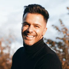 Sirvan Khosravi