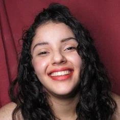 Leticia Sales