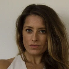 Suzy Bastone