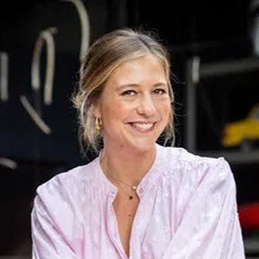Paulette Van Hacht