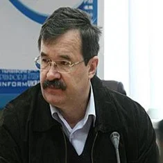 Володимир Кметик