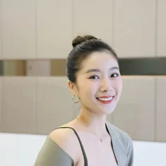 颜婕