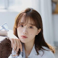 ​Aina​ Sakuraba