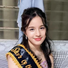 Aahana Khan