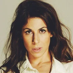 Maria Laura Nogueira