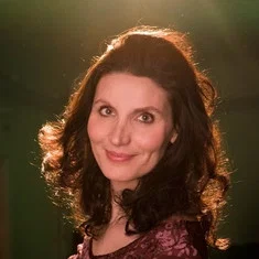 Tímea Búza