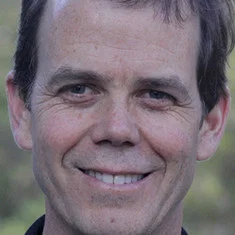 Andrés Wood